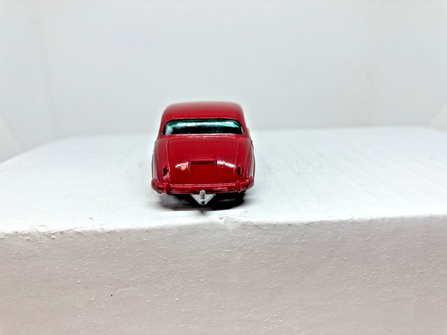 NM Matchbox Lesney BPW Red Jaguar 3.8 Litre #65b code 6 - 第 5/11 張圖片