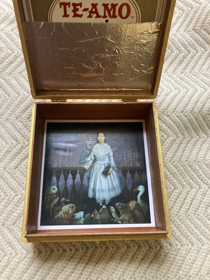 Arte original, caja de collage, caja de cigarros reciclada, única en su tipo Foto 2 de 3