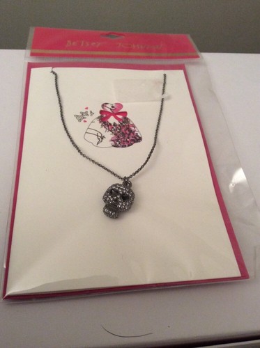 $25 Betsey Johnson Collection black Pave Skull Pendant Necklace Bc4 - Picture 2 of 3
