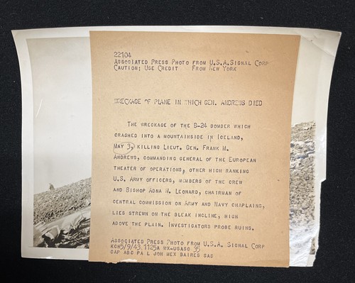 Zweiter Weltkrieg, 1943 Pressefoto Wrack B-24 Bomber, Tötung von General Frank Andrews - Bild 2 von 3