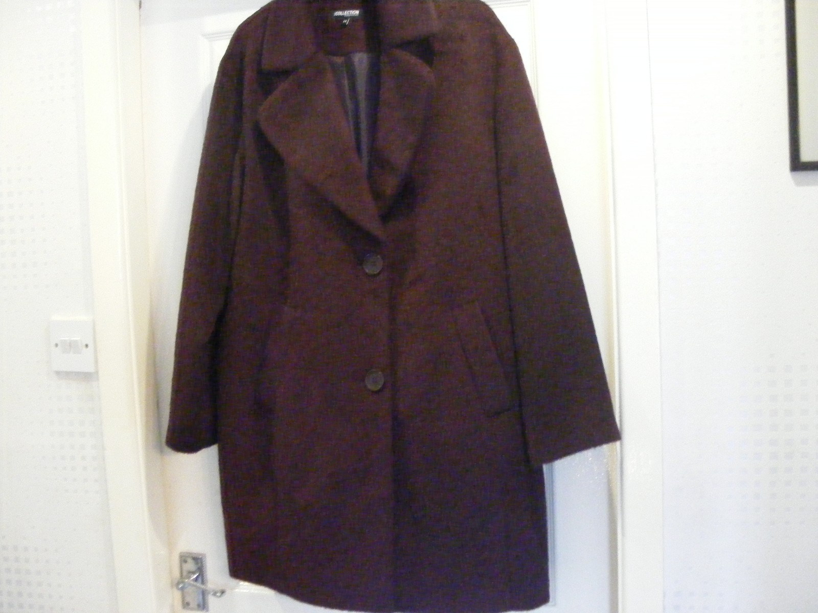 Debenhams burgundy 3 4 length coat BNWOT size 14 Debenhams burgundy 3 4 length coat BNWOT size 14