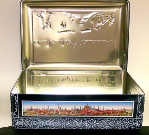 The metal cookies Tin Chest box Nuremberg Germany - Picture 4 of 4