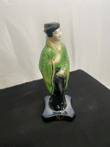 L@@k: WONDERFUL ORIENTAL FIGURINE VERY ELEGANT; *PIECE DOES HAVE HAIRLINE CRACK - Picture 3 of 12