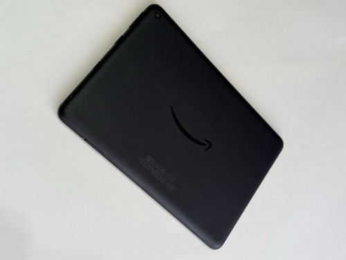 Amazon Fire HD 8 (10e génération) 32 Go, Wi-Fi, 8 pouces - Noir livré / avec étui bleu - Photo 8/11