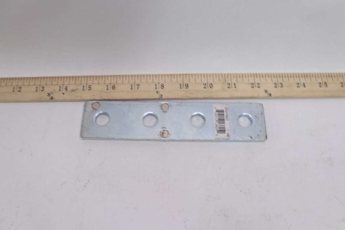 ABB Flat Bracket Plate w/ Magnet 4-Hole Splice 7-1/4
