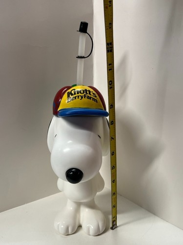 Vintage 2010 Plastic Snoopy Knott's Berry Farm Souvenir Cup Water Bottle Straw - Picture 7 of 9