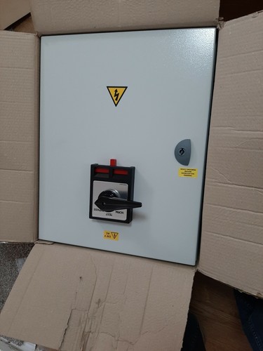 STEEL ENCLOSURE CONTROL BOX,400 X 500 X 200MM 230V 63A UPS CONTROL PANEL - Picture 2 of 9