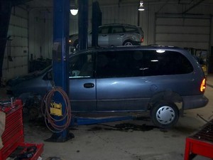 Chassis-ECM-Transmission-Right-Hand-Engine-Compartment-Fits-96-CARAVAN-35271