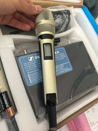 SennheiseEW-G4 Professional Dual Wireless Microphone Gold Top Quality - Picture 6 of 8