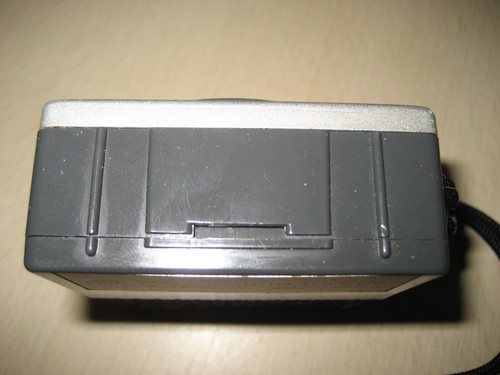 SONY 8 TRANSISTOR SUPERHETERODYNE RADIO 2R-21 Powers ON - Picture 5 of 7