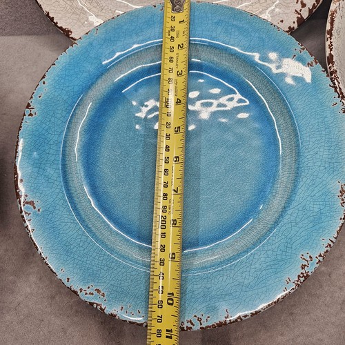 Williams Sonoma Melamine | 16-Piece Rustic Dinnerware Set | Gently Used - Picture 5 of 17