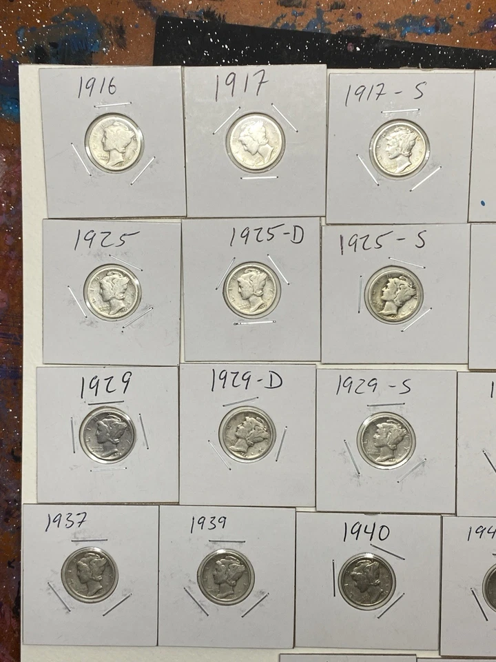 Lote de 40 monedas de diez centavos Mercury 90% plata 1916 - 1945 la mayoría de las fechas no son un juego completo Foto 2 de 4
