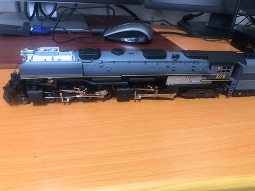 RIVAROSSI CHALLENGER 4-6-6-4 UNION PACIFIC "3978" GREY 5457 HO GAUGE - Picture 12 of 24