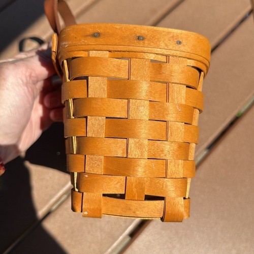 Vintage Longaberger Wall Key Basket with Leather Strap - Picture 4 of 7