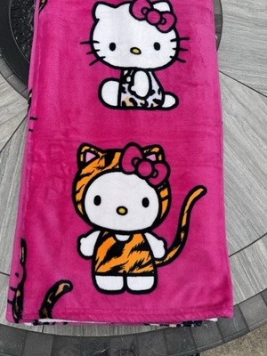 ITZY HELLO KITTY ブランケット Hello Kitty Welcome To The Jungle Leopard/cheetah 60” X 90” PLUSH