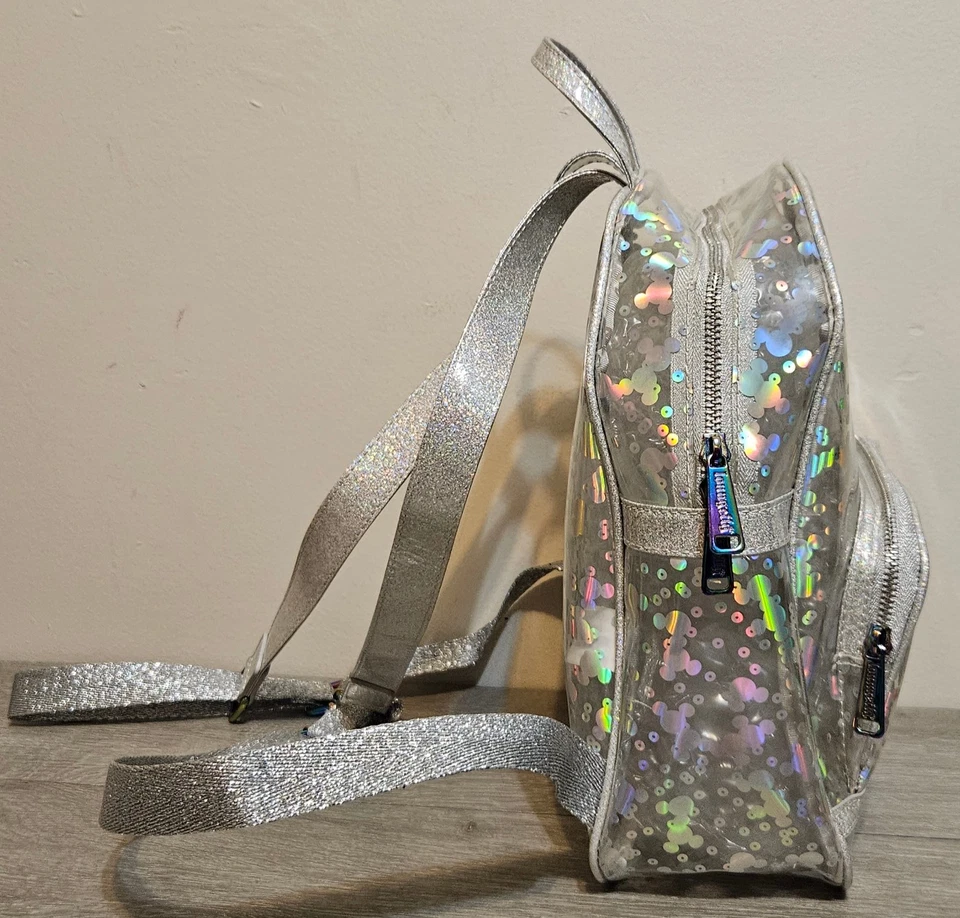 Mini Mochila Loungefly Parques Disney Espejo Mágico Metálico Holográfico Transparente Foto 3 de 4
