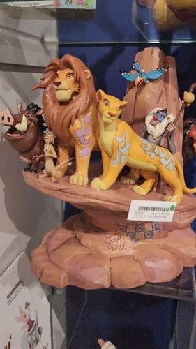 Pride Rock El Rey León tallado en piedra por: Disney Jim Shore *SE ENVÍA DENTRO DE 10 - Imagen 2 de 2