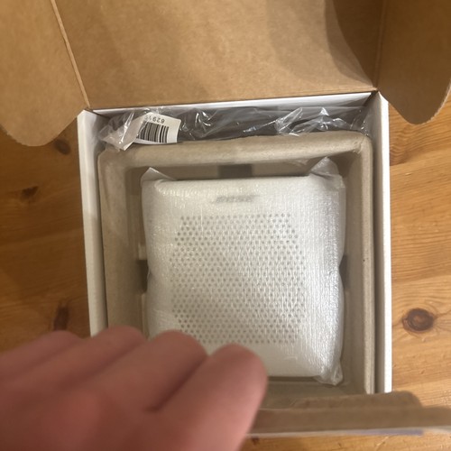 Bose SoundLink Color Bluetooth Speaker (White) - Picture 7 of 7