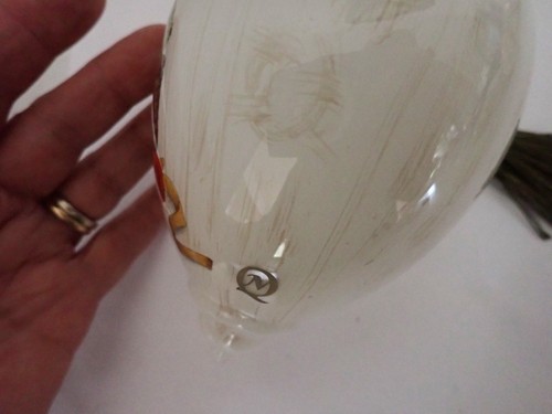 Ne' Qwa Art Hand Painted Blown Glass Ornament Wishing You A Cozy Christmas Cat - Picture 5 of 6