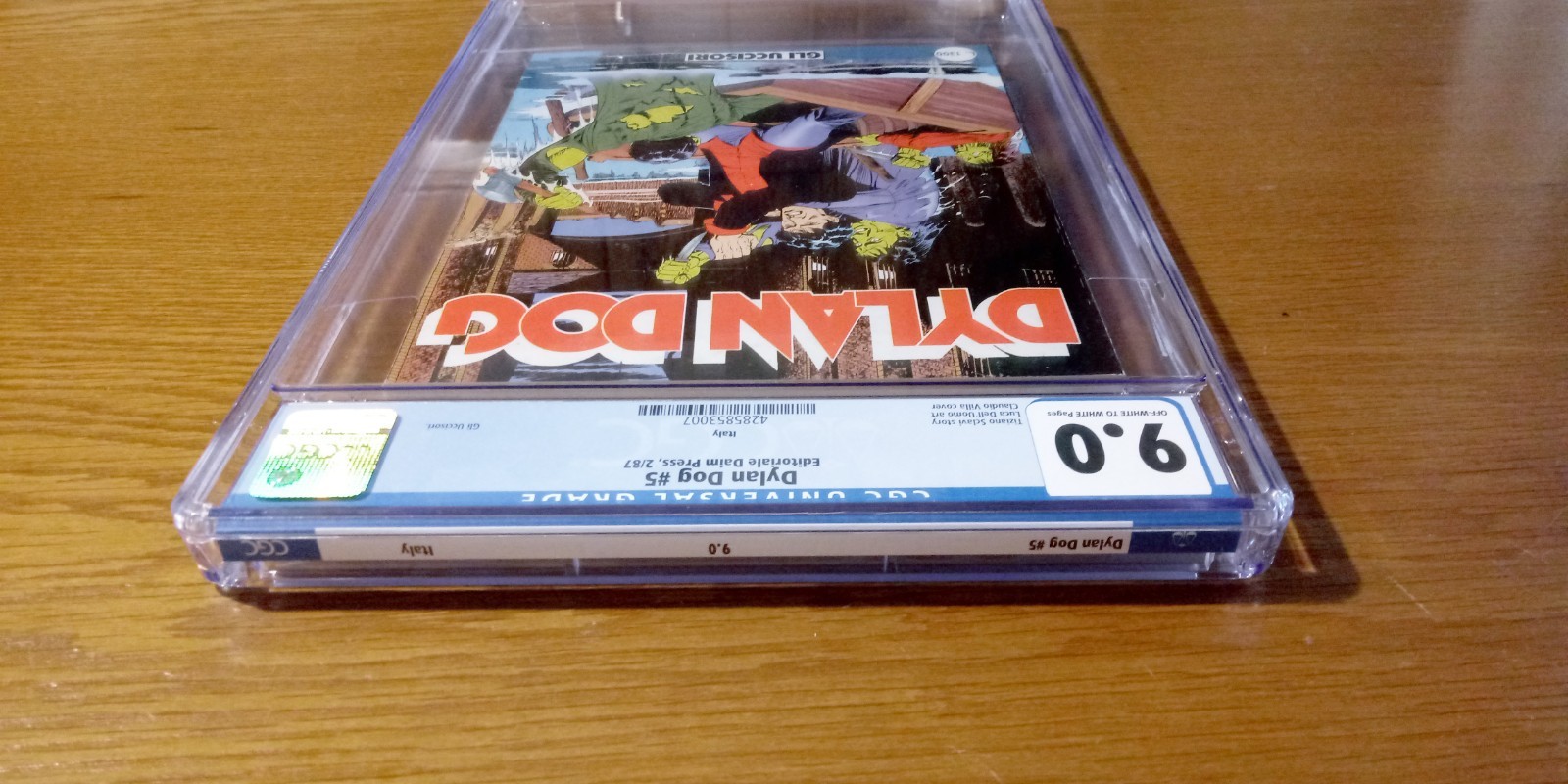 Foto 9 di 13