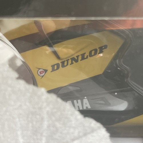 Minichamps 122 063077 Yamaha YZR-M1 bike James Ellison Tech3 MotoGP 2006 1:12th - Picture 7 of 8