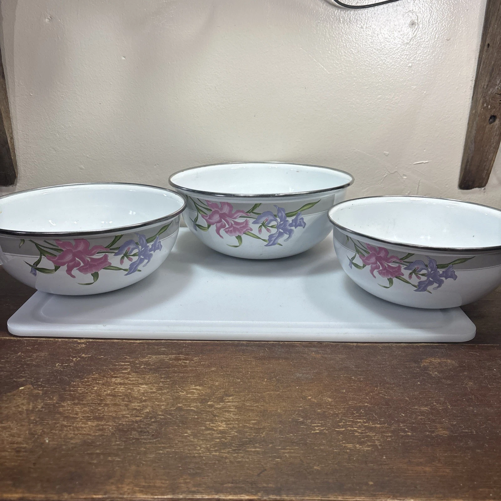 Vintage GMI Enamel Over Metal Set Of 3 Mixing Bowls Pink Iris Floral
