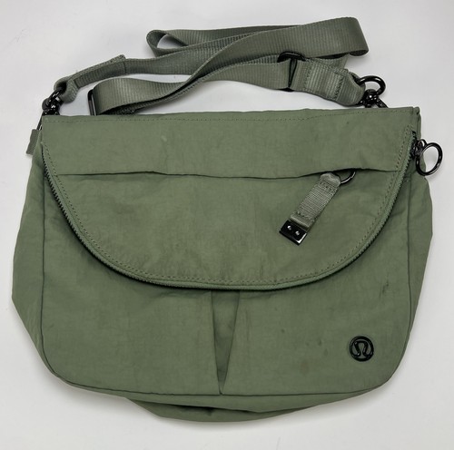 Lululemon All Night Festival Bag 5L Green Sage Zip Crossbody Bauchtasche - Bild 1 von 5