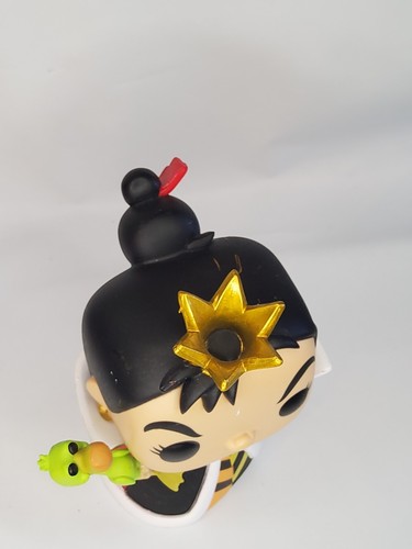 Funko Pop Disney Special Edition Queen of Hearts #234 Alice in Wonderland - Picture 9 of 12