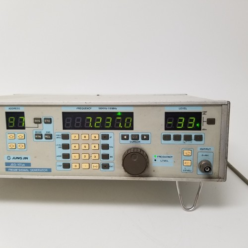 Jung Jin JSG-1070A Signal Generator 100KHZ - 110MHz, -127dBm to +13dBm - Picture 4 of 12