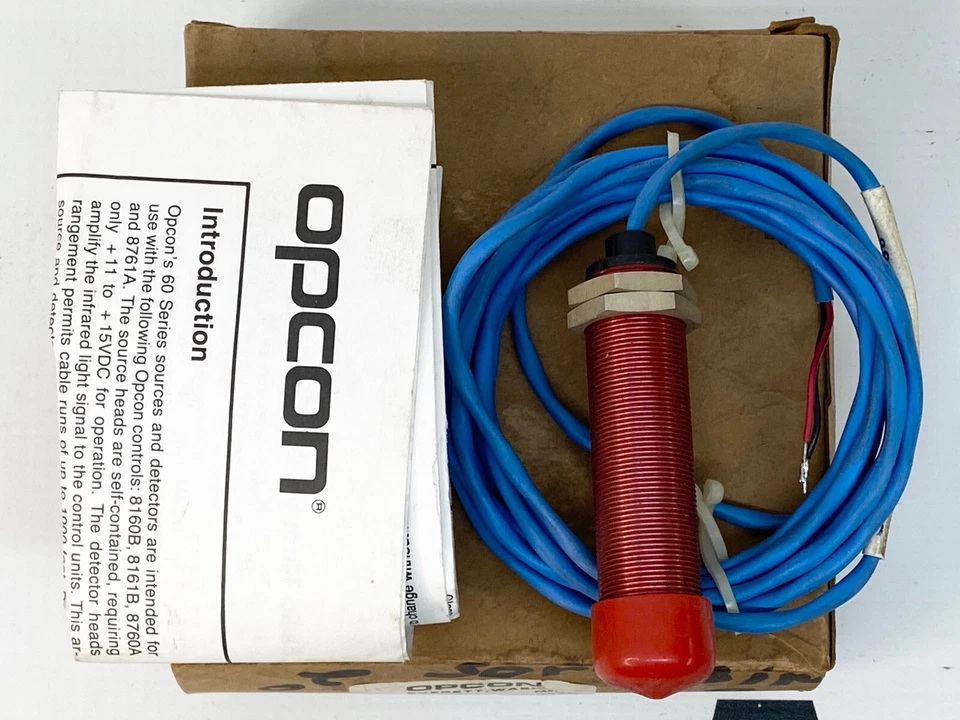Opcon Eaton Cutler Hammer 1161A-100 Photoelectric Sensor 9ft Cable 10-30VDC New - Image 3 of 4