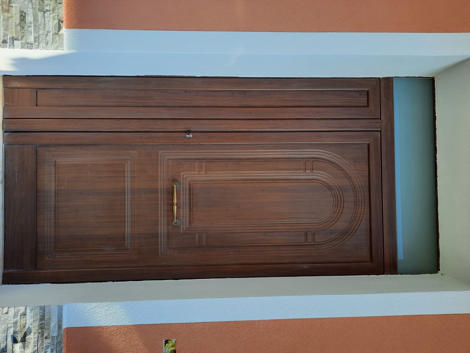 Foto 1 di 10