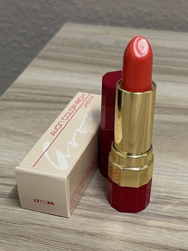 New in Box Vintage 1988 Avon Color Rich Lipstick .13 oz -You Choose Color - Picture 3 of 18