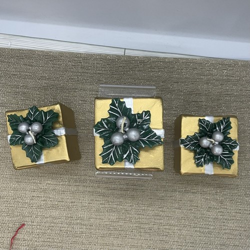 Christmas Gift Holly Ribbon Candle Set Of 3 Boston Warehouse Trading Corp - Picture 5 of 6