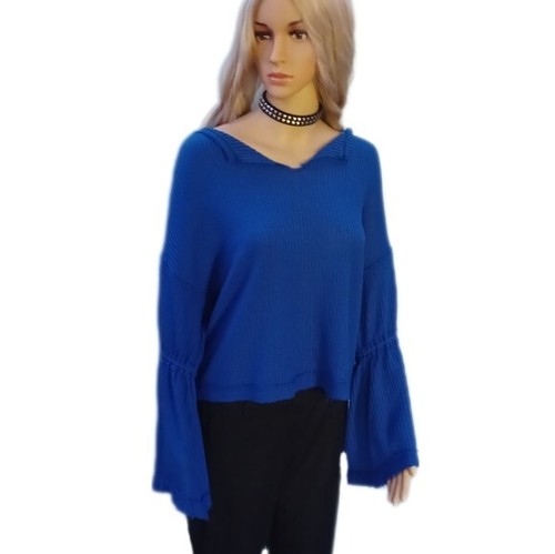 Free People Damen-Thermooberteil Oversize M passt M/L blau mit Glockenärmeln - Bild 2 von 7