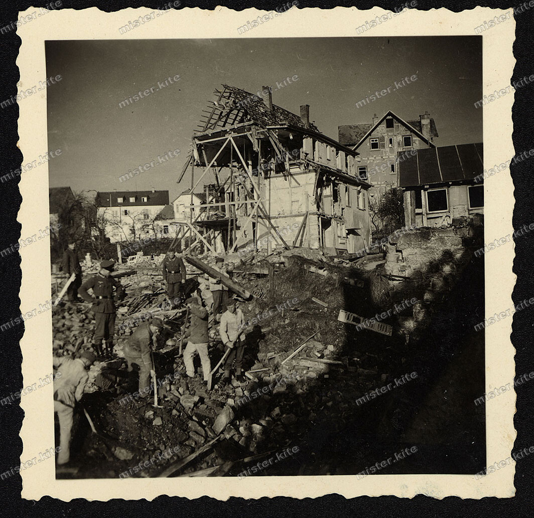 Details zu Foto-Stuttgart-Kaltental-Luftangriff-Wiederaufbau-Soldaten-Heer-2.WK-1943-37 Niedrigster Preis Herausforderung