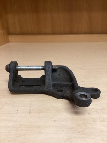 1988-1995 Toyota Pickup 4Runner 3.0 V6 Alternator Bracket - Picture 2 of 7