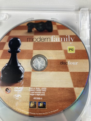Modern Family Season 1 DVD R4 PAL First Series - Picture 6 of 7