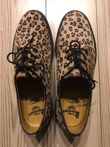 dr martens 1461 beams