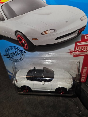 HOT WHEELS RED EDITION TARGET EXCLUSIVE '91 MAZDA MX-R MIATA SEALED MOC - Picture 3 of 7