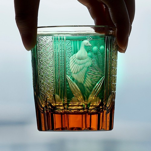 Edo Kiriko Glass Hand Carved Peacock Crystal Whisky Glasses Amber Green 8.5oz - Picture 7 of 9