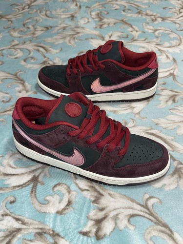 NIKE SB RIOT DARK LOW (TALLA 8) (FZ1289-200) SS25 SUPREME SKATE SHOP DARK LOW - Imagen 4 de 24