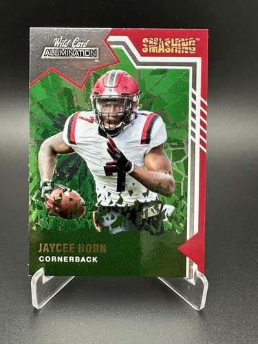 2021 NFL Wild Card Alumination - Smashing Jaycee Horn #SM-14 Green (RC) Carolina - Picture 1 of 2
