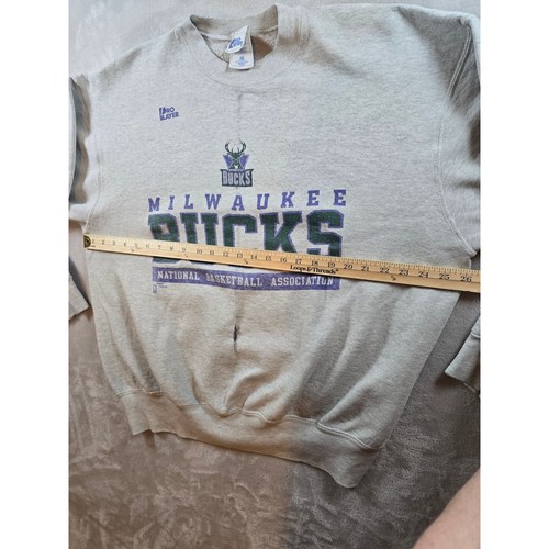 Vintage Milwaukee Bucks Sweatshirt XL Pro Player NBA Thrashed USA Made *Read - Picture 10 of 16
