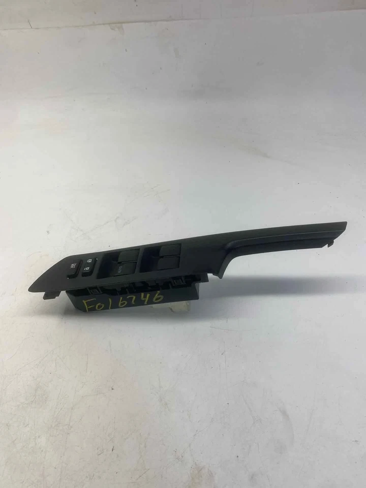 09 10 PONTIAC VIBE Door Window Switch Front - Image 2 of 4