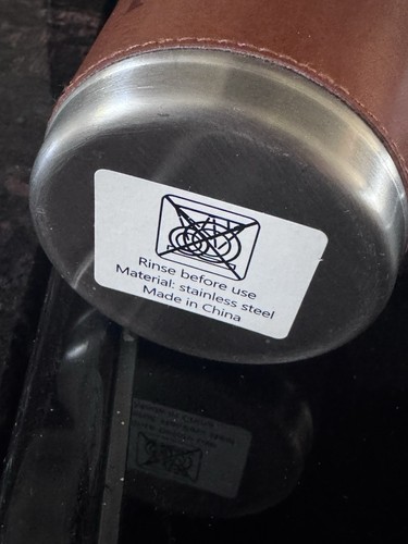 Buchanan Scotch Whisky De Luxe 12 Years Leather Wrapped Martini Cocktail Shaker  - Picture 6 of 6