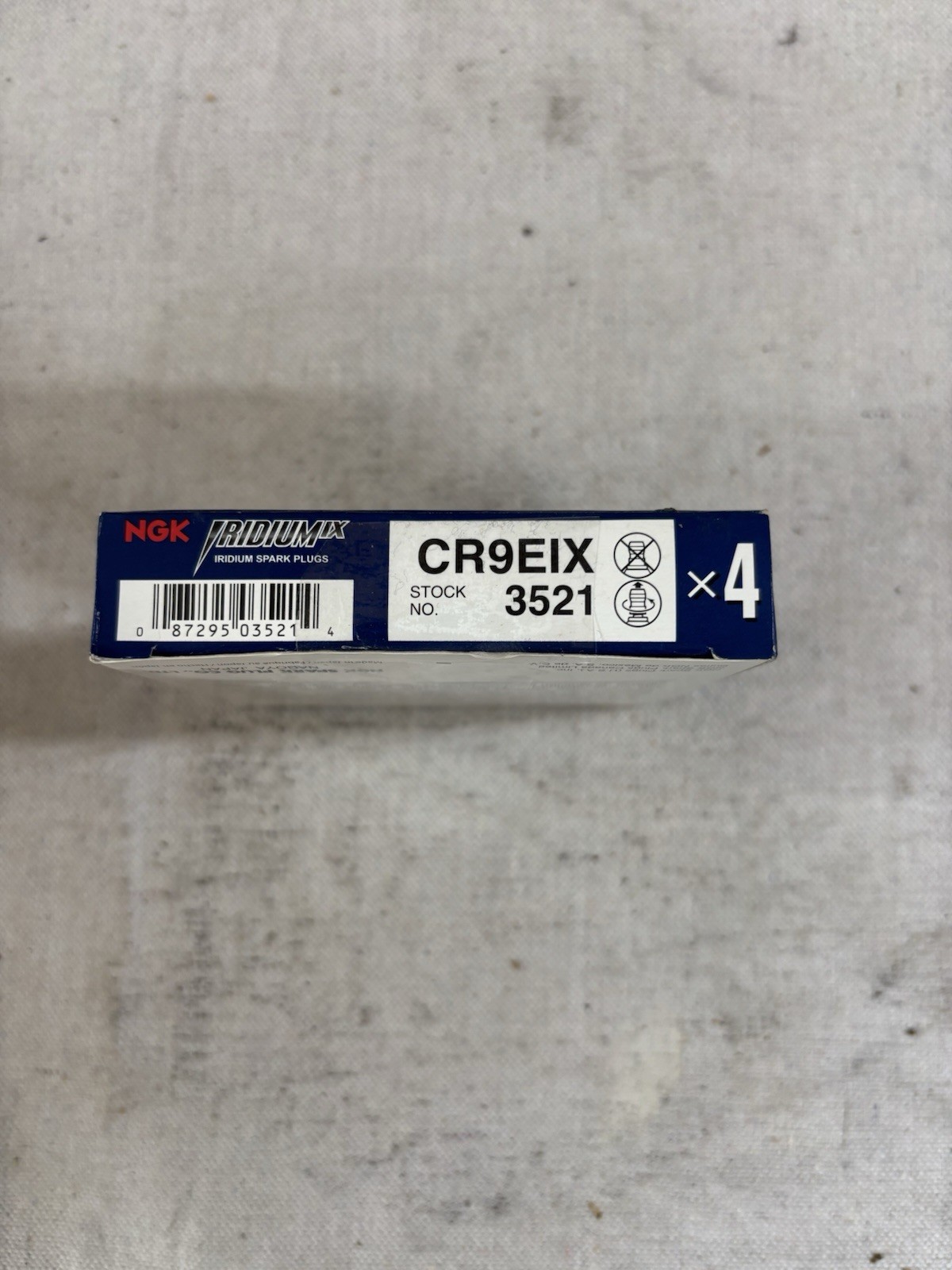 NGK - Iridium IX Spark Plug  CR9EIX 3521