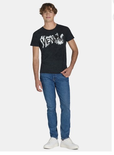 Marvel's Venom Men’s & Big Men's Mineral Wash Graphic Tee - Picture 3 of 6