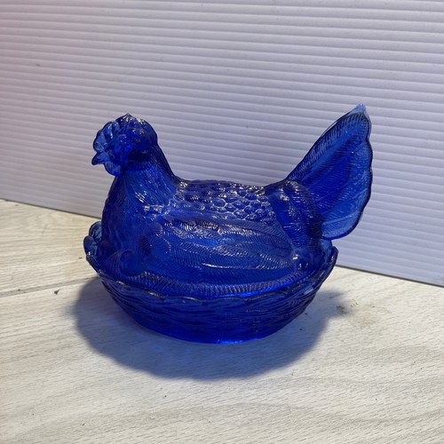 L. G. Wright blue glass hen on nest candy dish split tail 6 1/2" length - Picture 1 of 11