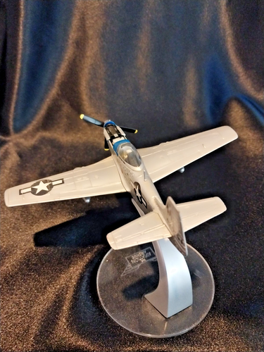 Corgi 1/72 AA32204 P-51 Mustang Petie 2nd - Picture 3 of 5