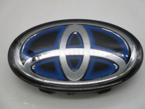 OEM Toyota Corolla Venza Front Emblem Radar Grill W/ Hybrid 90975-02136 - Bild 4 von 6